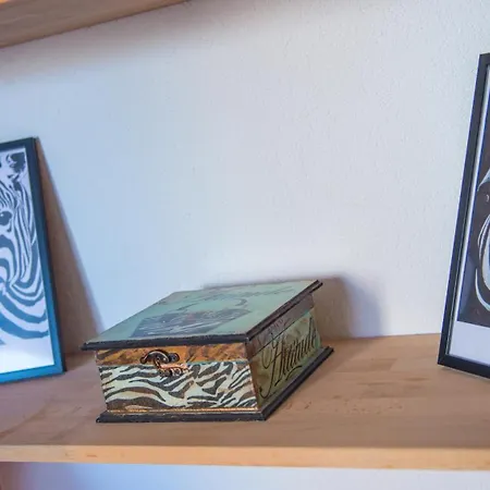 Zebra *